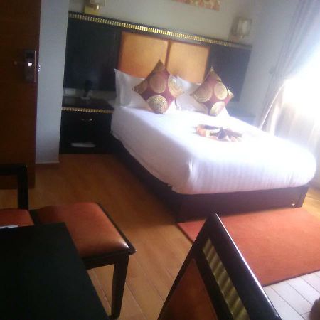 Zigzag Hotel And Spa Addis Abeba Esterno foto